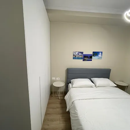 Luxe * Tirana
